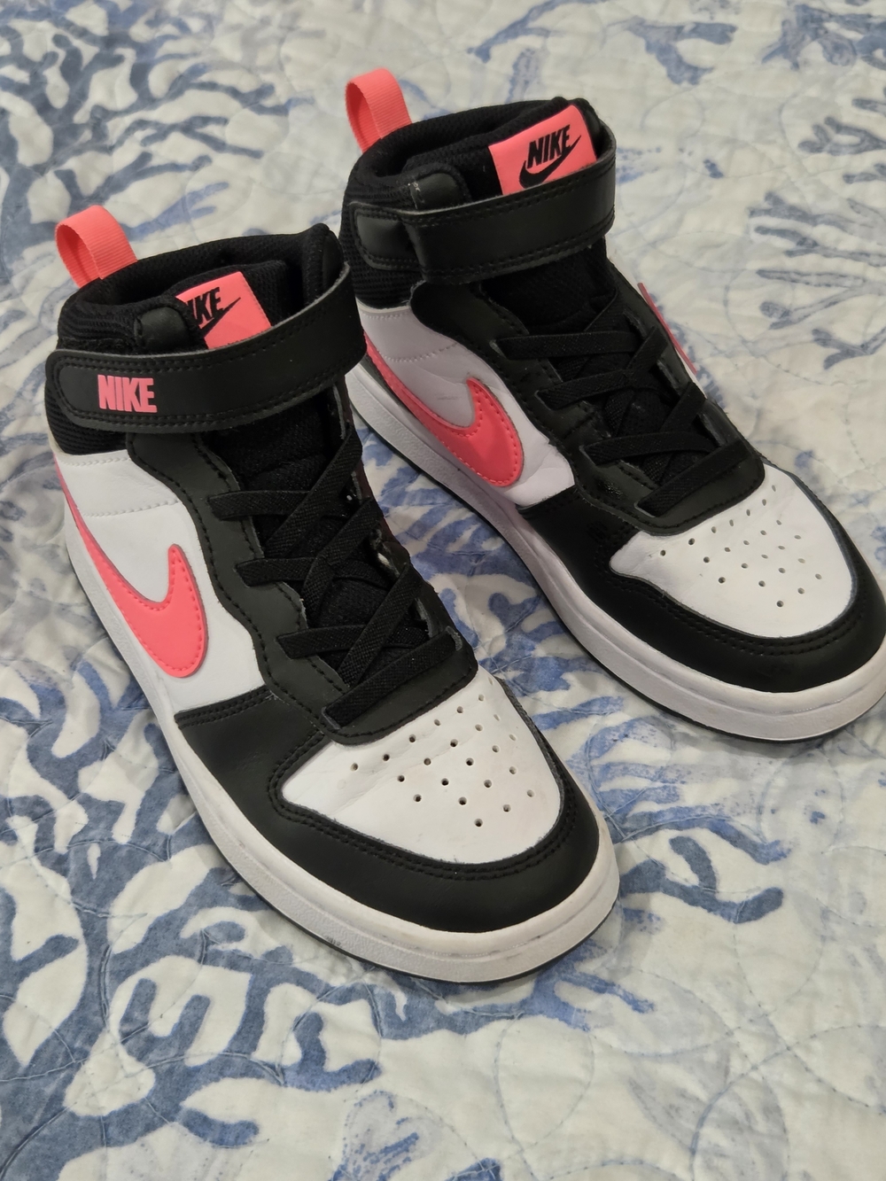 Nike Kids Mid-Top Sneakers - White, Black & Pink
